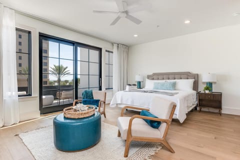 Be A Nomad - Oceanview Luxe, 5BR Retreat Apartment in Jacksonville Beach