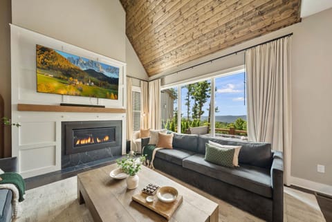 Carolina Tops House in Watauga