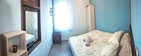 Property building, Living room, Bedroom