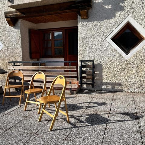 Capricorn Hideout Perfect Spot in Prato Nevoso Apartment in Prato Nevoso