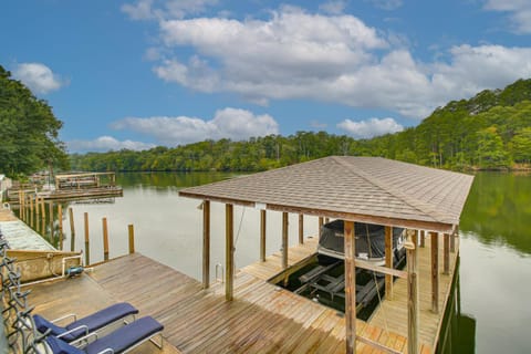 Tranquil Views Riverfront Retreat in Hot Springs! House in Lake Ouachita