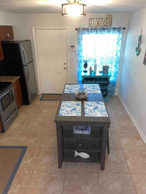 Salty Chic Townhouse Apartment in Tampa