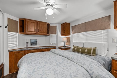 Saw Mill Cottage - Hot Tub & 10 Mins to Main St House in Rio Grande