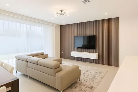 Communal lounge/ TV room, Living room