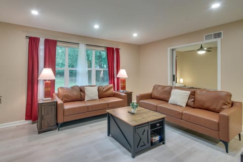 OU Home Base! half Mi to Oklahoma Memorial Stadium House in Norman