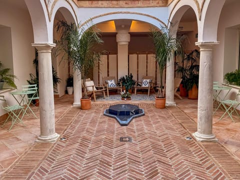 Patio, Seating area, sunbed, Internal: Not applicable to any particular room