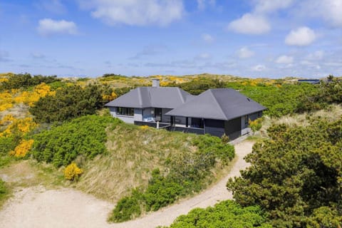 HS012-Henne-Fyrrestien-6 House in Henne Kirkeby