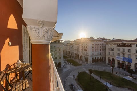 Property building, Day, Neighbourhood, View (from property/room), Balcony/Terrace, City view, Street view, Sunrise, Sunset