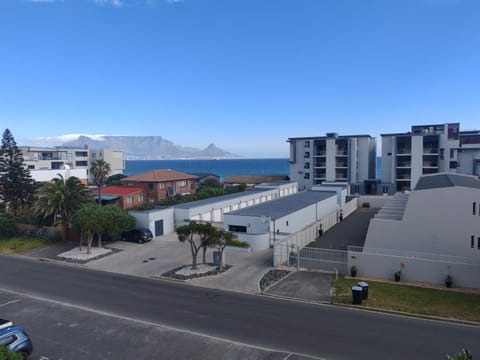 Day, Mountain view, Sea view