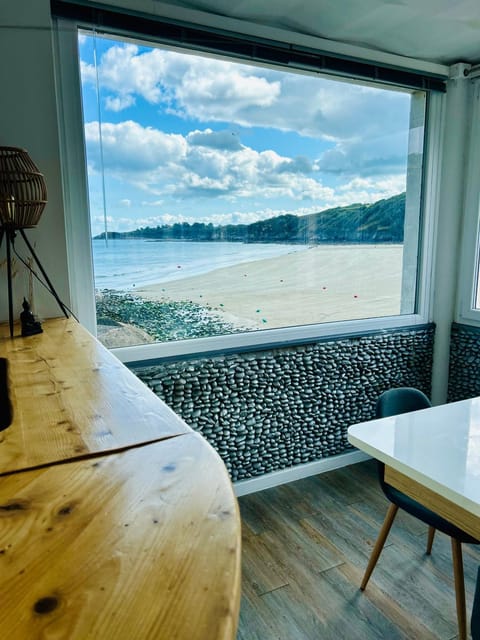 Chez Paulette Sur la Plage Apartment in Plouha