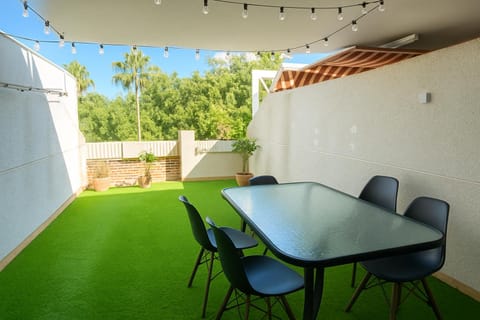 Off site, Balcony/Terrace