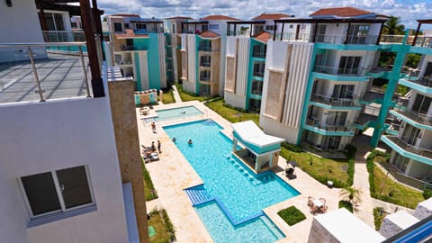 View (from property/room), Pool view, Swimming pool