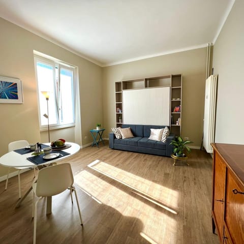Living room, Photo of the whole room, Seating area, Bedroom