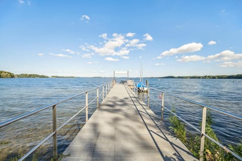 Nearby landmark, Day, Natural landscape, Beach, Lake view