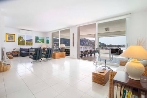 Ray de Sool by Mallorca Infinity Villa in Madrid