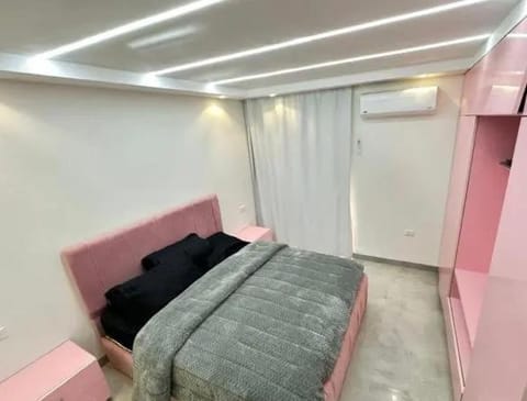 Bed, Bedroom, air conditioner