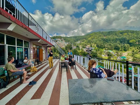 View (from property/room), Balcony/Terrace, Mountain view