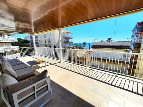 View (from property/room), Balcony/Terrace, Balcony/Terrace, Seating area, Sea view
