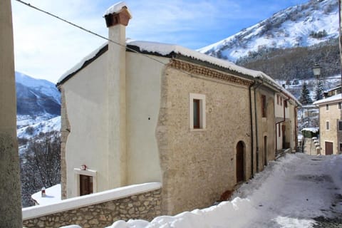 Property building, Winter