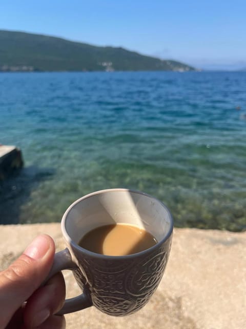 Kuća sa privatnom plazom Apartment in Kotor Municipality