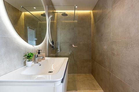 Dhermi's Icon - Penthouse 2BR, 2wc - Premium VIEWS 16 Apartment in Dhërmi