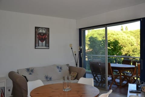 3 pièces moderne et calme, 5 minutes mer et golf Apartment in Mandelieu-La Napoule