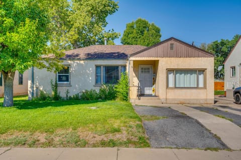Walk to St Mary-Corwin Home Base in Pueblo House in Pueblo