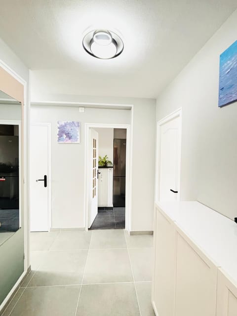 Sceaux apartment 11 km from Louvre Museum Apartment in Île-de-France