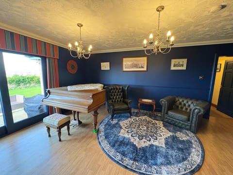 Abalone Accommodation House in Scotland