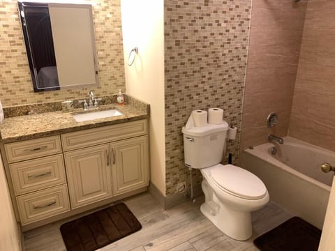 Super nice 3 bedroom 2 bathroom apartment Apartment in Deerfield Beach