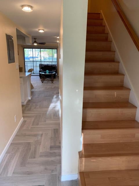 Fully furnished Condo Apartment in Deerfield Beach