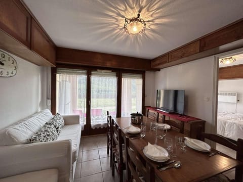 Appartement 4 personnes à Montgenèvre avec parking privatif - FR-1-330D-152 Apartment in Montgenèvre