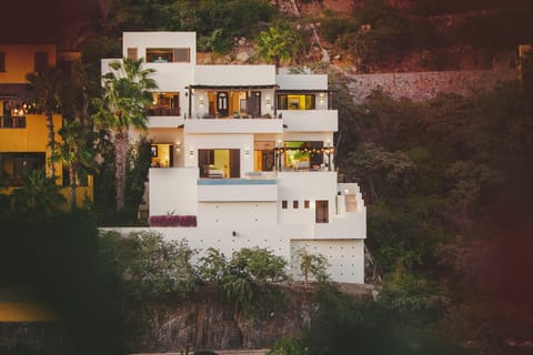 Property building, Day, Natural landscape, View (from property/room)