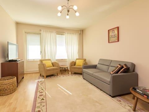 Spacious 3-Room Flat in Martinlaakso Apartment in Helsinki