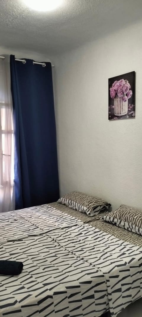 Pensión La Marina Bed and Breakfast in Alicante