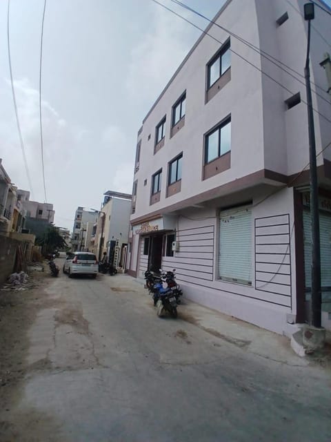 Property building, Parking