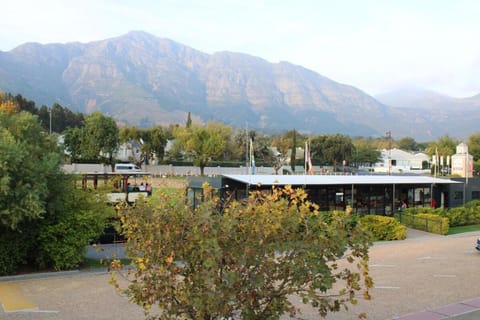 Tram View Hideaway Apartment in Franschhoek