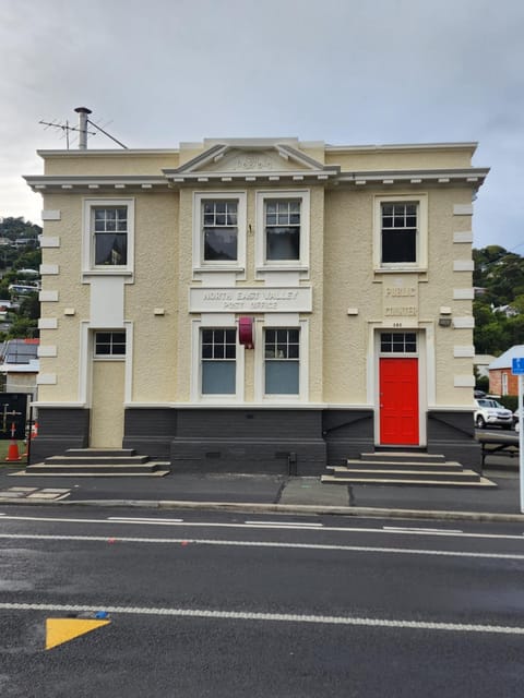 Property building, Location