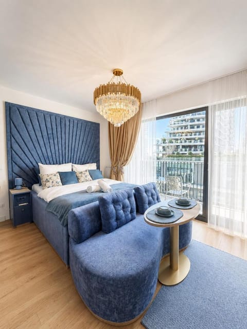 Bed, Living room, Seating area