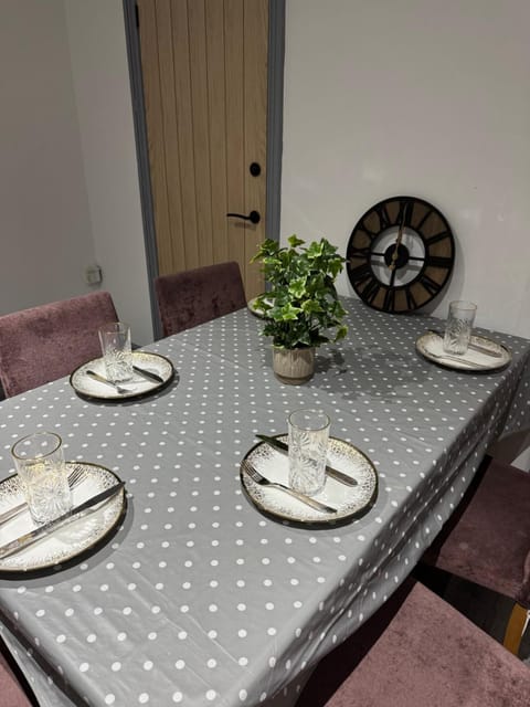 City Stay Manchester Apartment 3, centrally located near Northern Quarter Apartment in Manchester