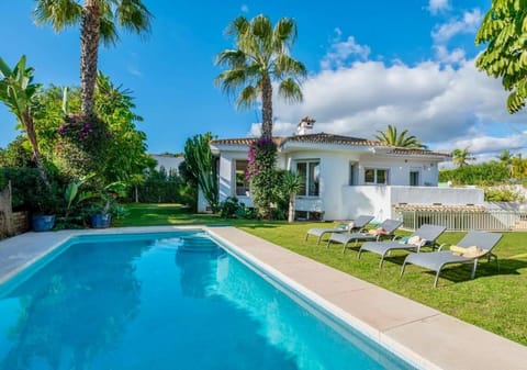 Property building, Pool view, Swimming pool