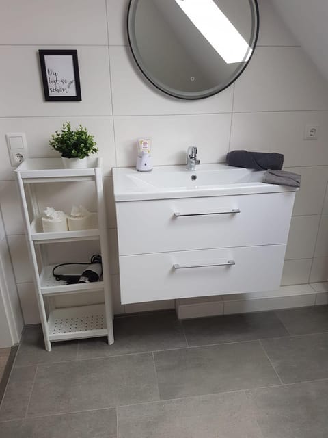 zwischen Stade and Cuxhaven der Elbe entlang Apartment in Schleswig-Holstein