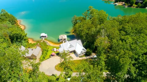 Nearby landmark, Day, Natural landscape, Bird's eye view, Lake view