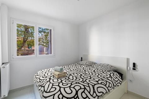 Au coeur de Juan Les Pins L'Empire 8 couchages Apartment in Antibes