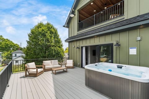 New Build Hot Tub Dtown ShortNorth House in Ohio