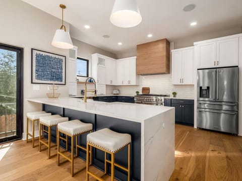 High End New Build, Rooftop Hot Tub, City Views House in Short North