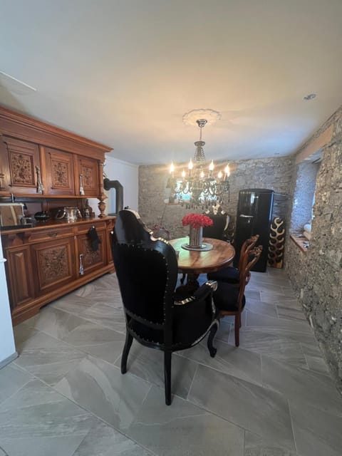 Chalet Schluechtyi Chalet in Canton of Grisons