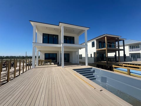 Sandy Crax 8 Bedroom Private Pool Sleeps 26 House in Alabama