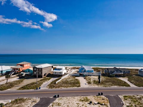 Sunset Oasis 8 bedroom lockout Private Pool and Pier by Prickett Properties House in West Beach