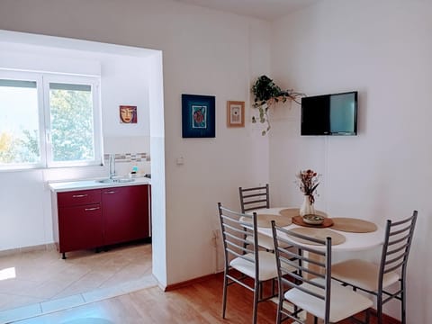 Breakfast, kitchen